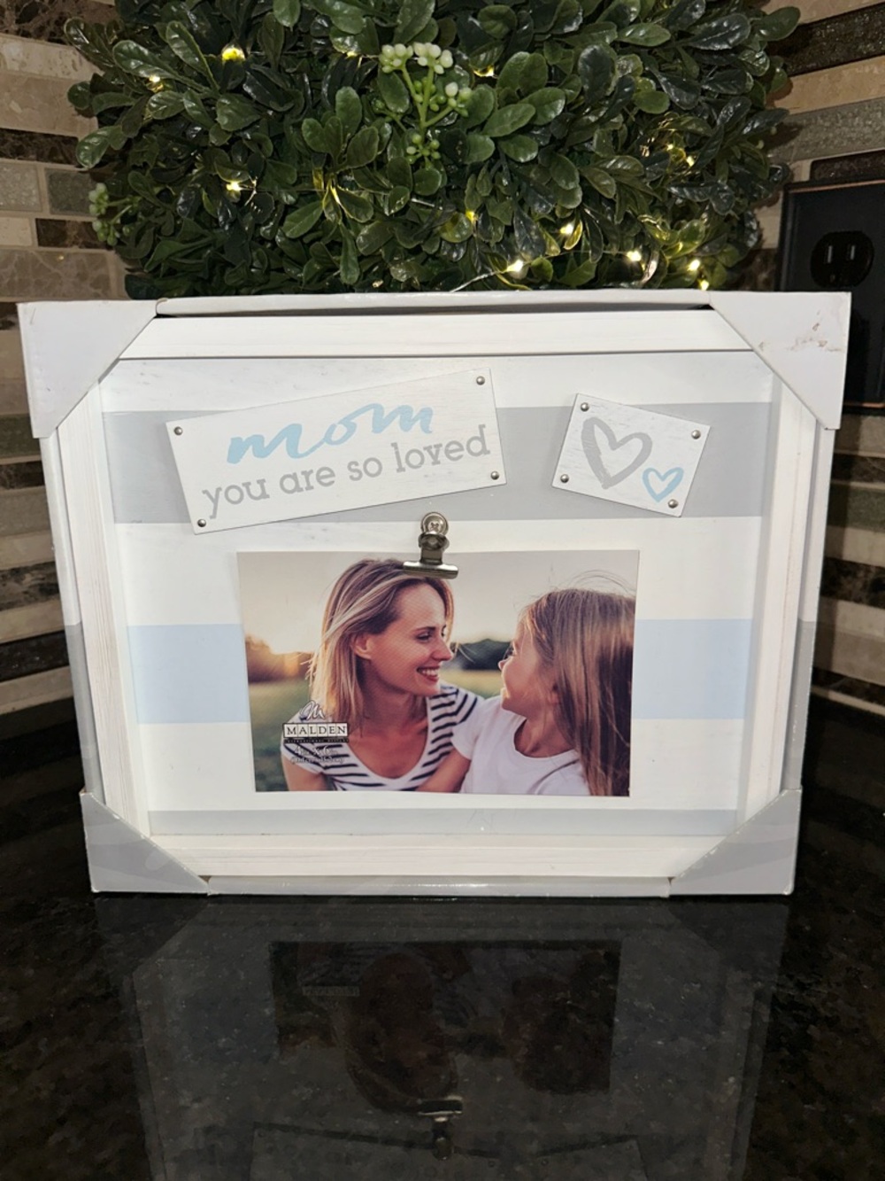 🆕 Malden- 'Mom' Decorative Picture Frame